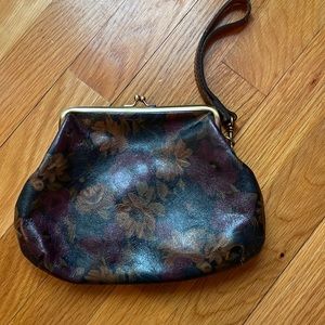 Patricia Nash Savena Peruvian Painting Floral Kiss Lock Clutch Wristlet Bag